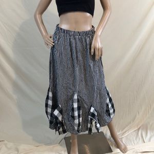 Heydari black and white plaid skirt